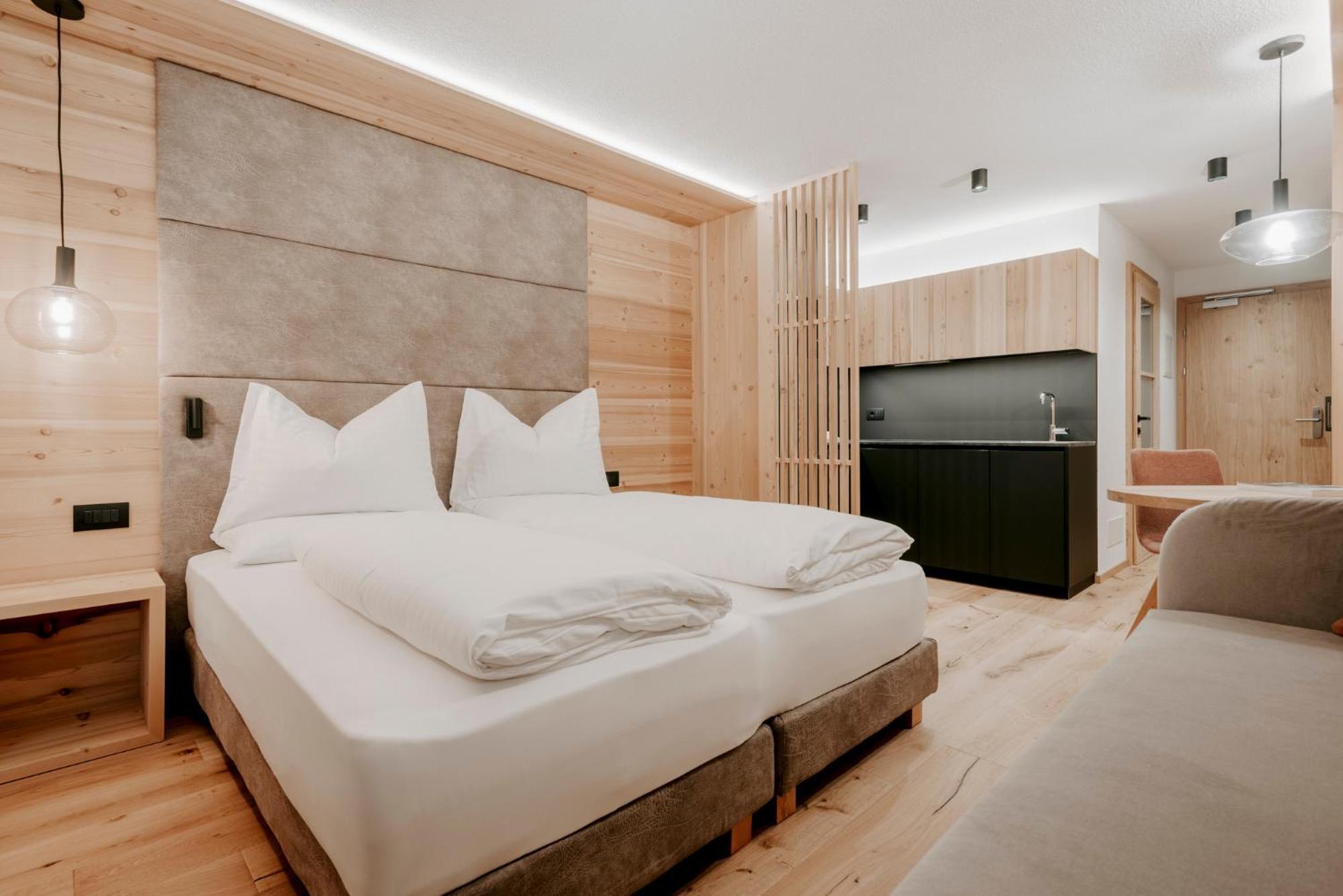 Bed & Breakfast Garni Alnoe - Adults Only San Vigilio Di Marebbe